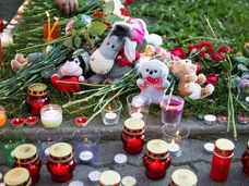 Озеро слез: как живут семьи детей, погибших в Карелии