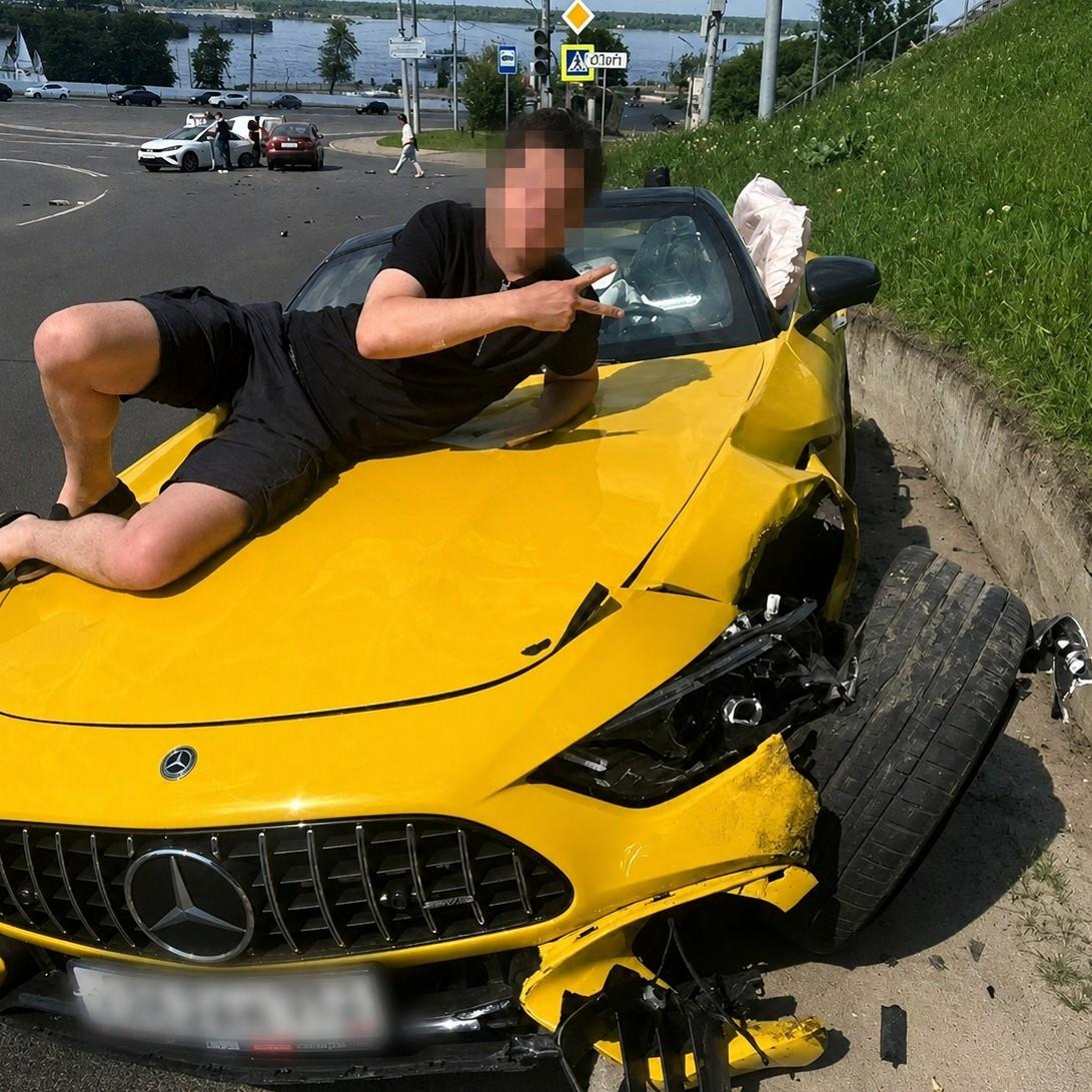 «Мажоры не умирают, на аварии все равно!»: пьяный сын миллионера Сергея Корнилова устроил массовое ДТП в Нижнем Новгороде
