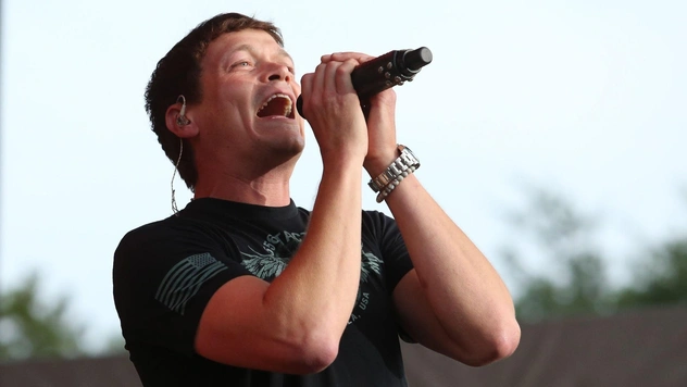 Солист группы «3 Doors Down» Брэд Арнольд умирает из-за последней стадии рака