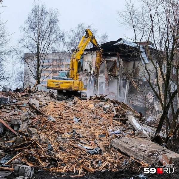 Теперь дом выглядит как картонный  | Источник: Тимофей Калмаков / 59.RU 