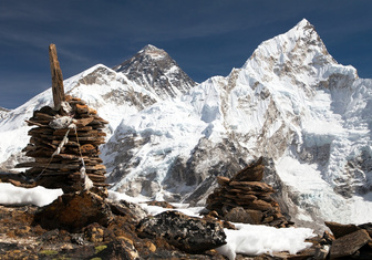 Эверест в 2015 году побил рекорд по количеству погибших на подступах к вершине