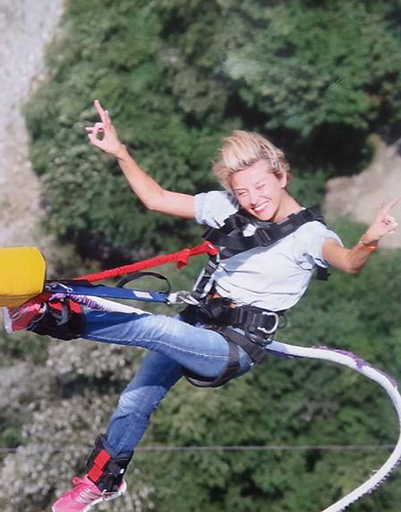 Екатерина Архарова прыгнула с тарзанки | Источник: Facebook (запрещенная в России экстремистская организация)