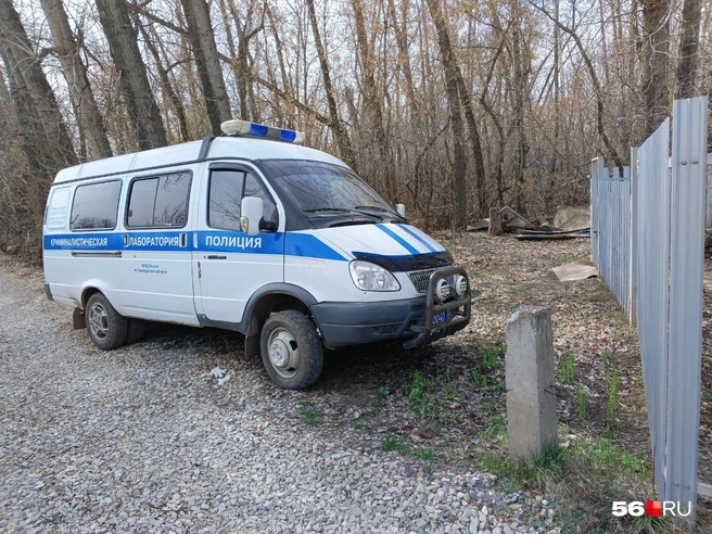 На такой машине ездят эксперты-криминалисты, у которых сегодня было много работы | Источник: Владислав Митрошин / 56.RU