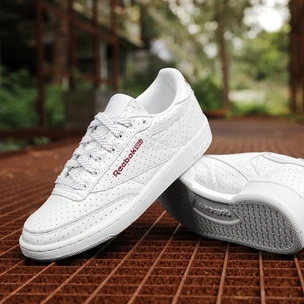 Вдохновение 90-ми в капсульной коллекции Reebok Classic и Naked
