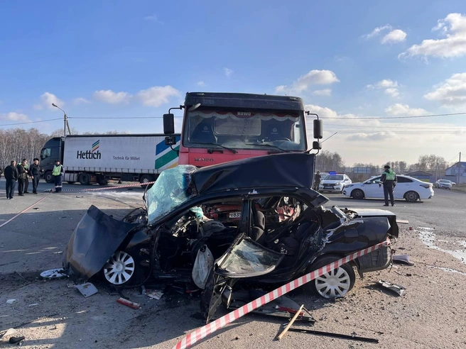 Все находившиеся в автомобиле Mitsubishi пассажиры погибли. | Источник: Прокуратура Челябинской области / t.me