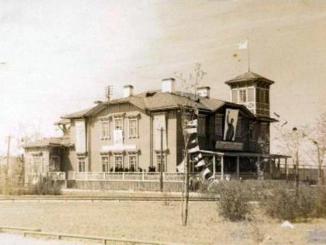Яхт-клуб в доме Ропса, 1935 год | Источник: акт ГИКЭ