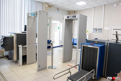 Рейс в Санкт-Петербург задержан в Ярославле на пять часов