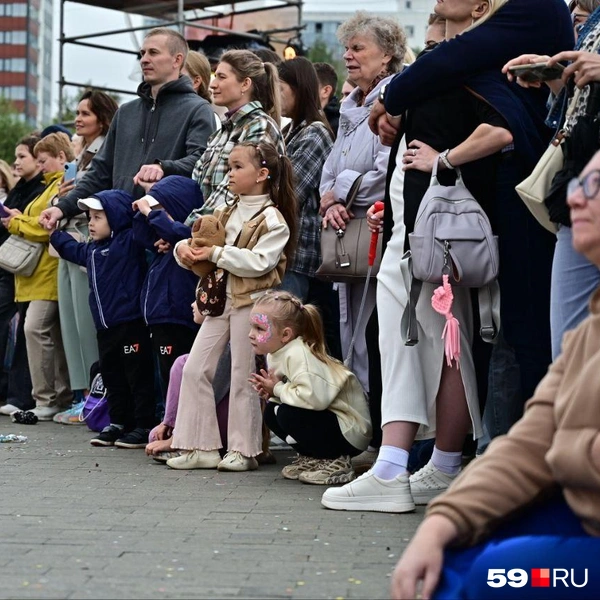 За представлениями с большим интересом наблюдали и взрослые, и дети | Источник: Василина Любимова / 59.RU