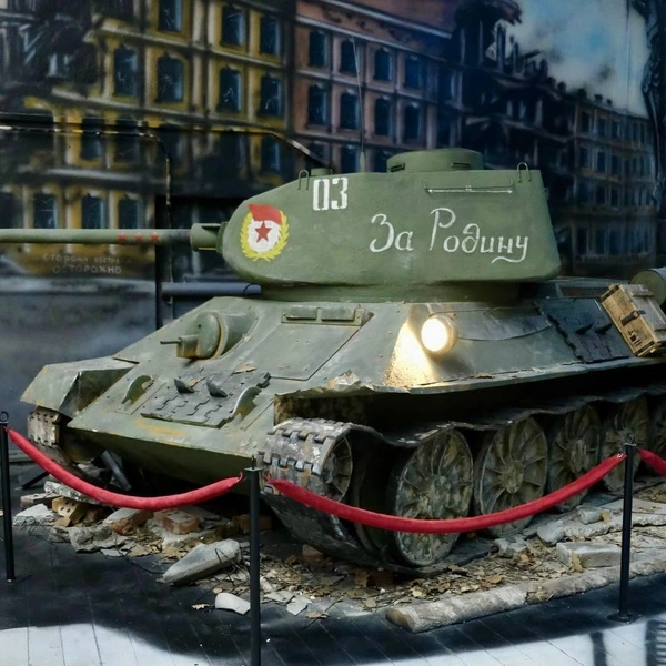 Из картона и пенопласта. В колонии под Тосно заключенный строит модели кораблей  | Источник: ФСИН России