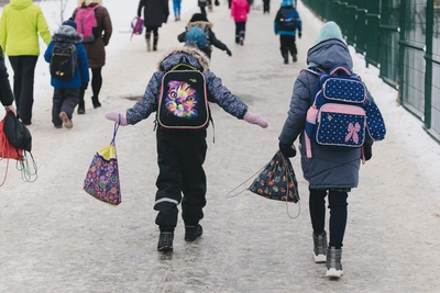 В Тюмени отменили занятия для 1-4 классов из-за морозов