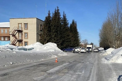 Водитель сбил женщину и скрылся в Колывани