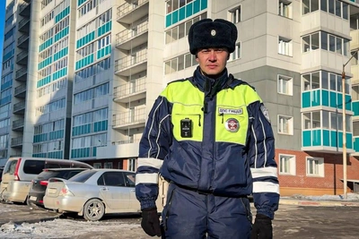 Лейтенант полиции спас девушку на балконе 17-го этажа