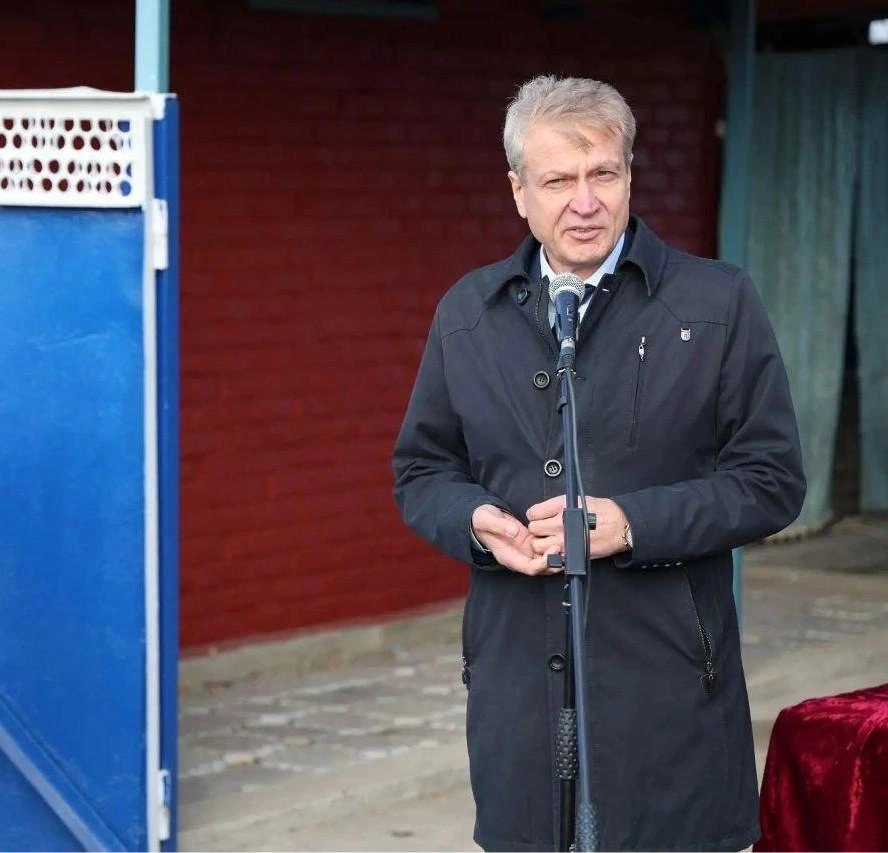 Чиновник уже был обвиняемым в 2010 году, но сохранил должность | Источник: Андрей Волненко / T.me