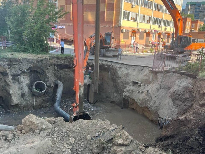 Из котлована необходимо откачать 250 кубометров воды | Источник: Мэрия Новосибирска
