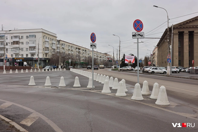 «Зубы дракона» появились на площади Ленина в минувшие выходные | Источник: Алексей Волхонский / V1.RU
