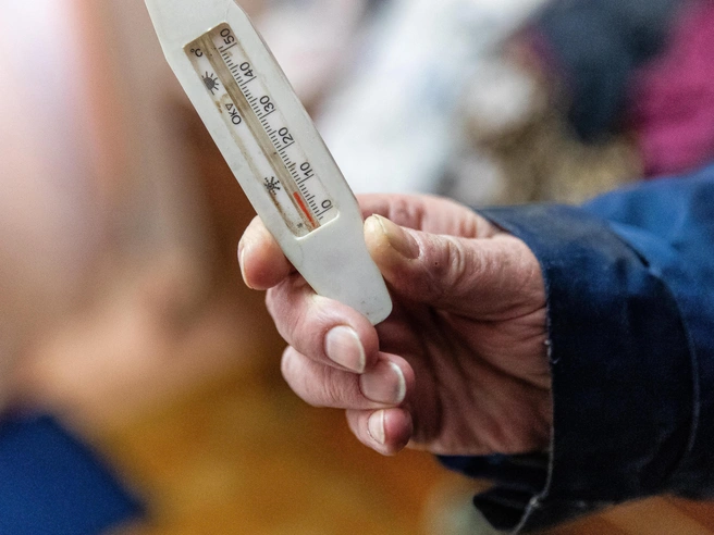 Некоторые жильцы мерзнут в квартирах, другие жалуются на духоту. | nsk54.online