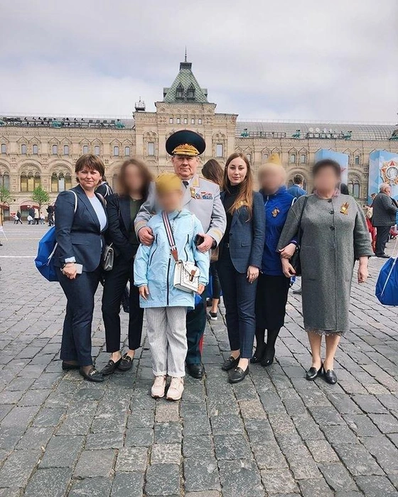 Семья в 2019 году на День Победы | Источник: Anya Vladimirova / Vk.com