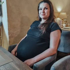 Победительница «Битвы экстрасенсов» Виктория Райдос стала мамой в третий раз