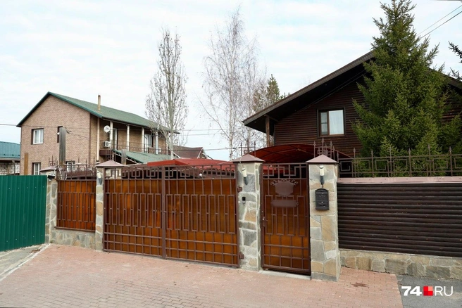Дома у соседей граничат участками | Источник: Наталья Лапцевич