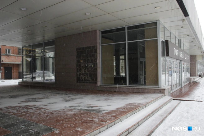 В ТЦ «Магистраль» полностью закрыт весь нижний уровень | Источник: Стас Соколов / NGS.RU