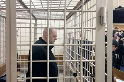 Смирнов приговорен к 14 годам строгого режима за взятки