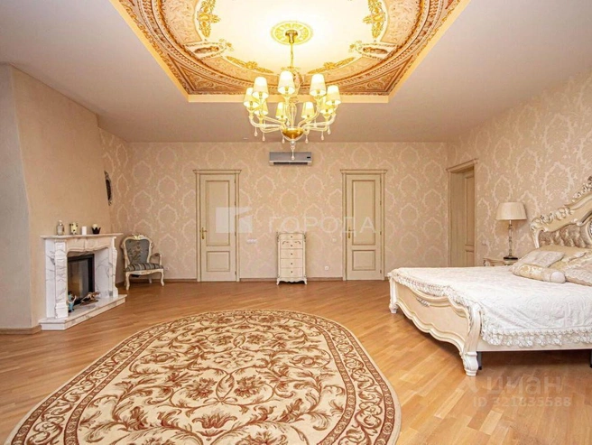 В доме предусмотрены бильярдная, тренажерный зал и большая кухня | Источник: Агентство недвижимости «Города Новосибирск» / n1