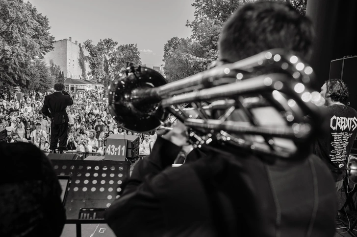 Исследовать себя и открыть новые чувства: чем заняться на фестивале Chess & Jazz | marieclaire.ru