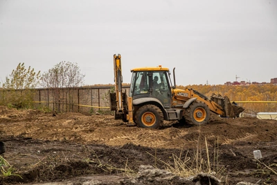 Рязанец погиб под колесами трактора в Сапожковском районе