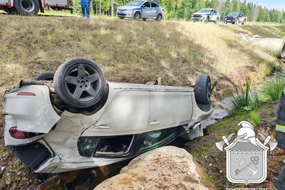Пьяный водитель без прав перевернул авто с подростками в Сертолово