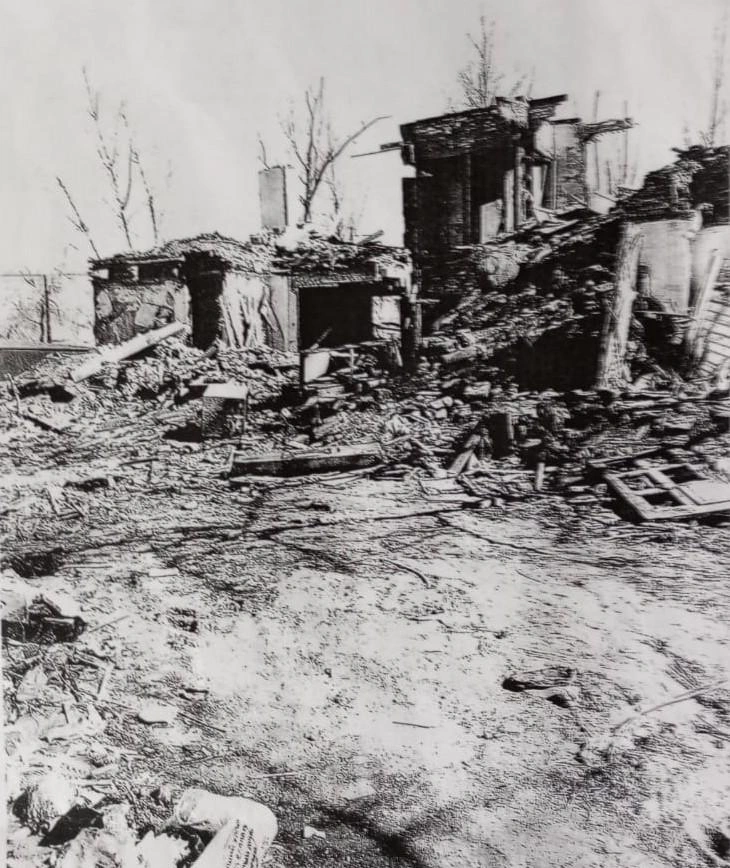 Так в реальности выглядел дом весной 2024 года, в котором должна жить женщина | Источник: Решение Железнодорожного районного суда