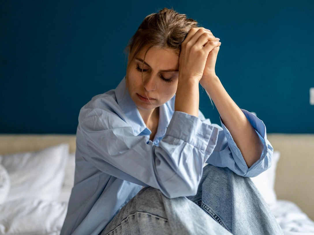 Проблемная жизнь: 5 признаков травмированного человека, у которого было сложное детство | marieclaire.ru