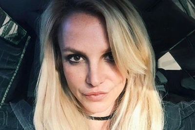 Бритни Спирс не выходит из дома после ареста за вождение в нетрезвом виде