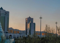 Мать Бишимбаева предстала в суде: она подала заявление против родственницы о хищении миллиона долларов