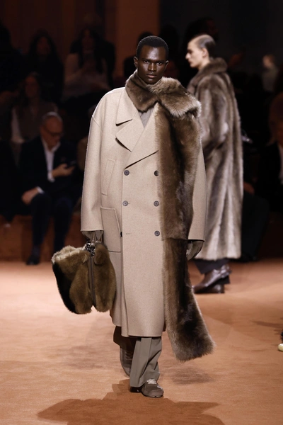 Fendi | Источник: Legion Media