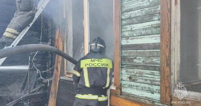 Люди спаслись из горящих зданий самостоятельно | Источник: ГУ МЧС по Нижегородской области