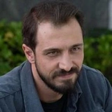 <p>Эмрах Алтынтопрак</p>