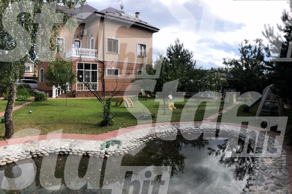 Эвелина продает дом в Подмосковье за 29 млн рублей