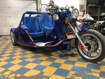 Трицикл «Монгол» — первая модель, созданная в 2015 году | Источник: Леонид Качалков