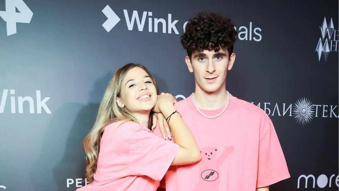 Аня Покров вышла замуж за Артура Бабича