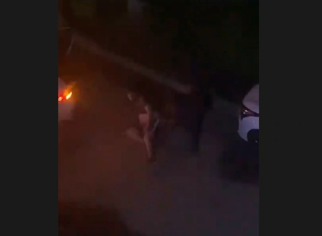 В Рязани сняли на видео, как водитель такси Uber выкинул пассажира из автомобиля | ya62.ru