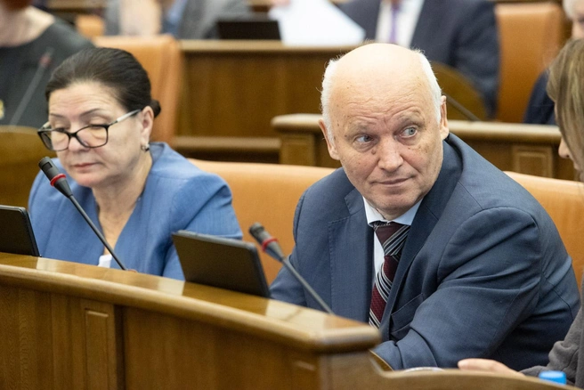 Филимонов указал, что на счетах хранит больше 300 миллионов рублей | Источник: Андрей Бурмистров / sobranie.info