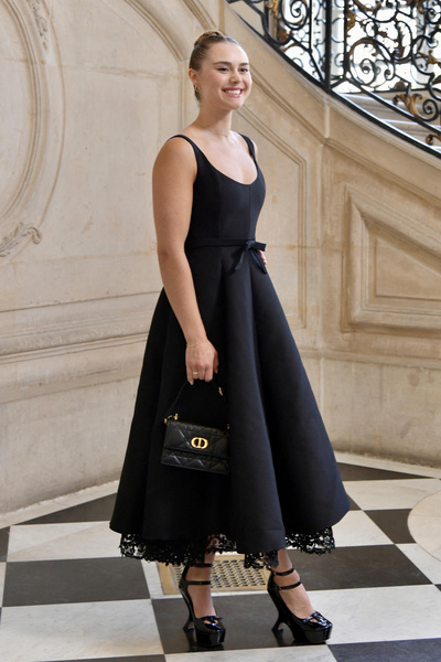 Все возможно: как скалолазка стала гостьей показа Dior?