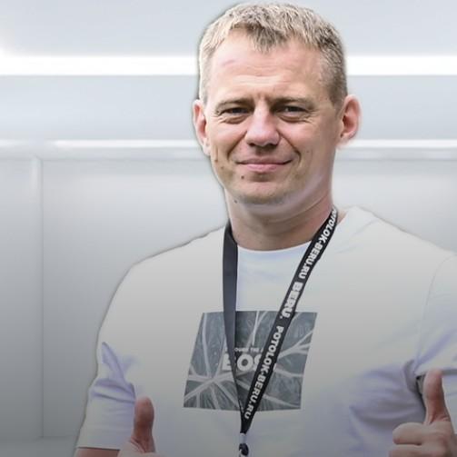 <p>Константин</p>