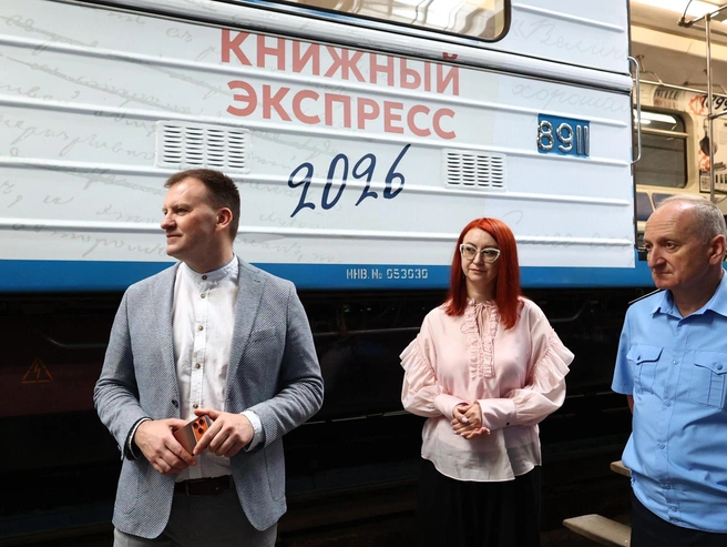 В церемонии запуска участвовали министр культуры Илья Марков и директор метрополитена Андрей Панаиотиди. | Источник: Владислав Лоншаков / E1.RU