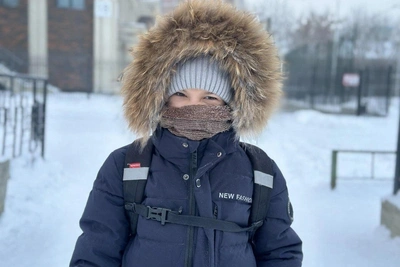 Schoolchildren in Yekaterinburg Study from Home Amid Freezing Temperatures