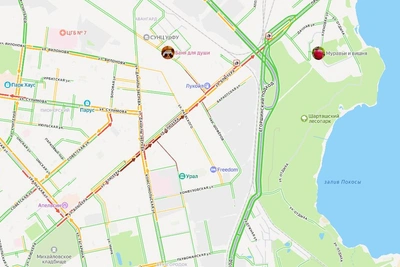 Четыре машины столкнулись на Блюхеровском мосту