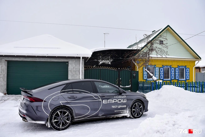 Кабы не наши утильсборы, получился бы вполне добротный автомобиль для людей среднего достатка | Источник: Артем Краснов