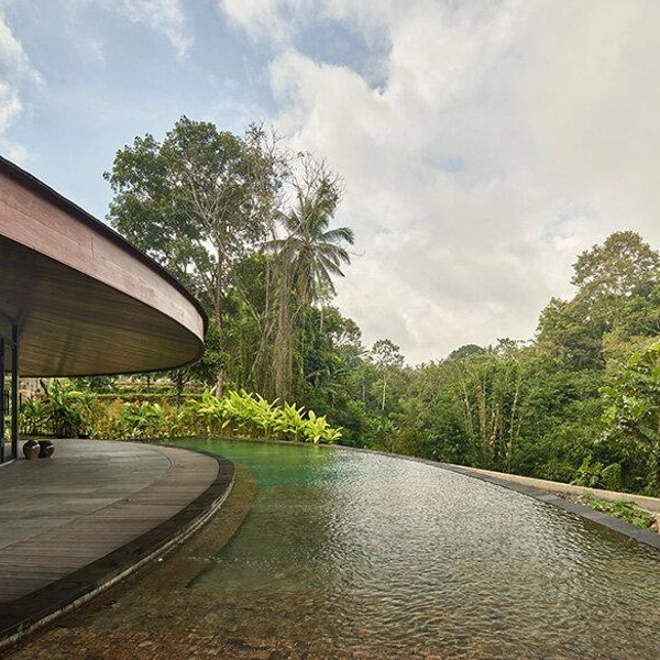 Источник: KIE