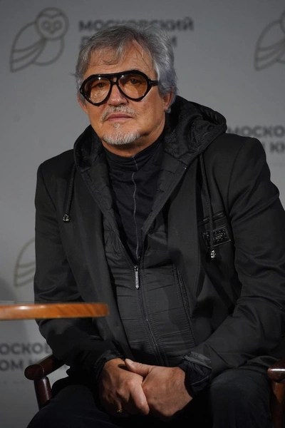 Дмитрий Дибров | www.starhit.ru