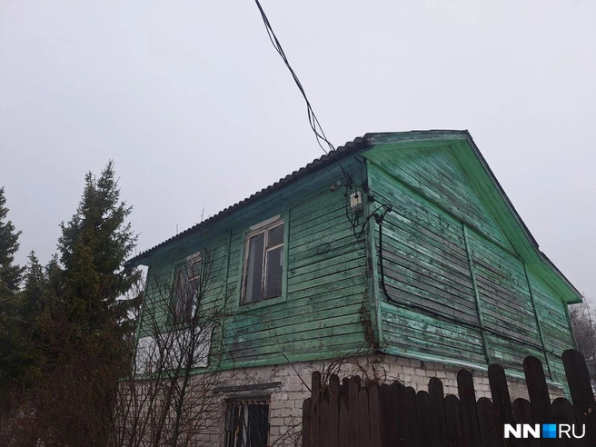 На многих домах здесь есть камеры видеонаблюдения | Источник: Валерия Коростелева / NN.RU